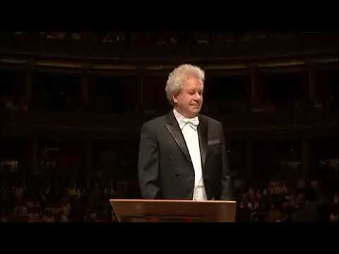 BBC Proms 2010 : Symphony No 8 'Symphony of a Thousand'