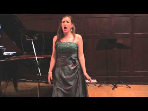 Soprano Catalina Bertucci. "Quando m'en vo", La Bohême, Puccini. Piano: Karl Heinz Lindemann.