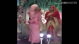 Download lagu Gokil begini lah Jadinya jika mantan diundang di acara pernikahan mp3