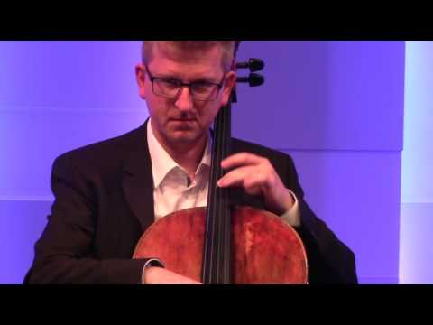 Cello Lessons - Vibrato technique #1 with Martin Rummel
