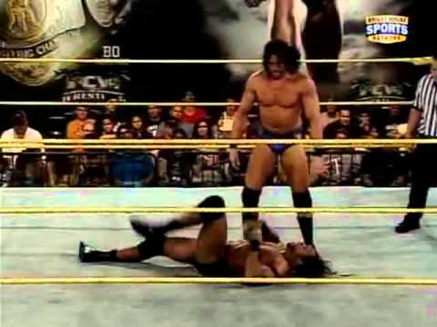 Leo Kruger VS Desean Bishop - FCW TV 7 August 2011