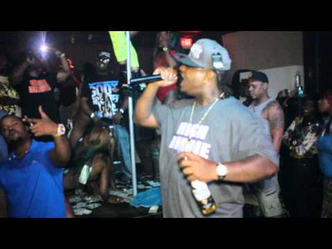 "PVM" live @ Party Room. Performing "Play it off "