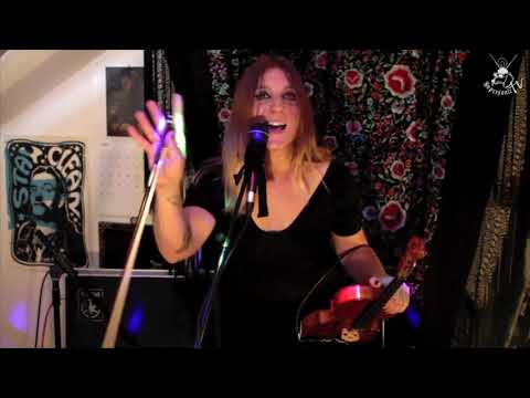 Sofa Sabbath: Agathe Max - Fairies Wear Boots