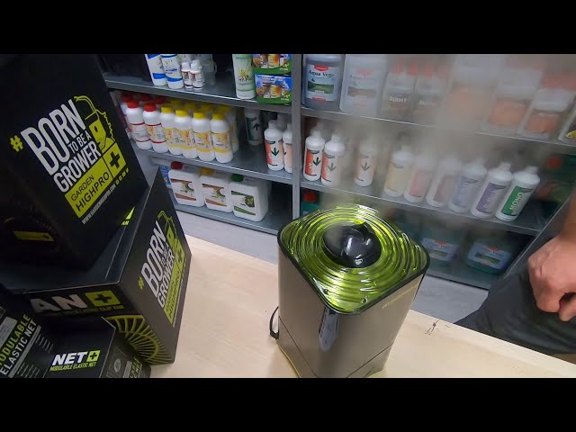 Vídeo relacionado con Humidificador 15L, Humidificador de Aire Multifuncional 1500 ML/H Humidifier Automático 75W con Boquilla Recta Boquilla Angular y Boquilla de Cuatro Cabezales para Armarios de Cultivo