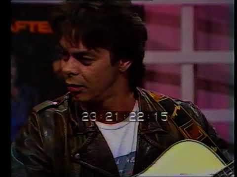 Sounds: Donnie interviewing Tommy and Phil Emmanuel (1986)