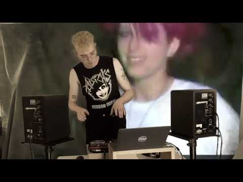 DR. GREGOR GIESING Gothic Pogo Festival XV warmup Mutant Transmissions #grgr #synth #wave  #darkwave