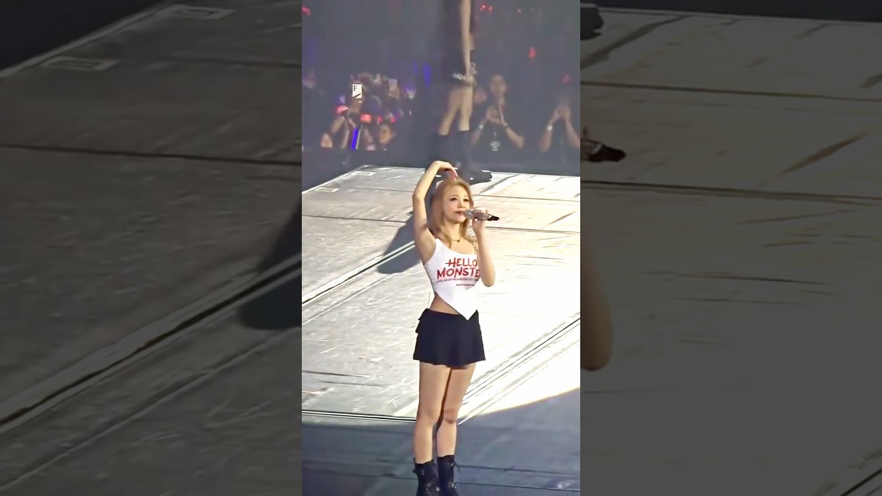 Rita’s back is so sexy 🔥#pharita #babymonster