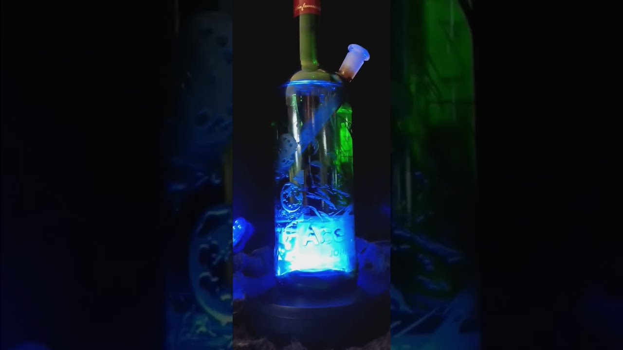 Video: Masterpiece Custom Blasted Glass - Bong Art. Must See - One of a kind