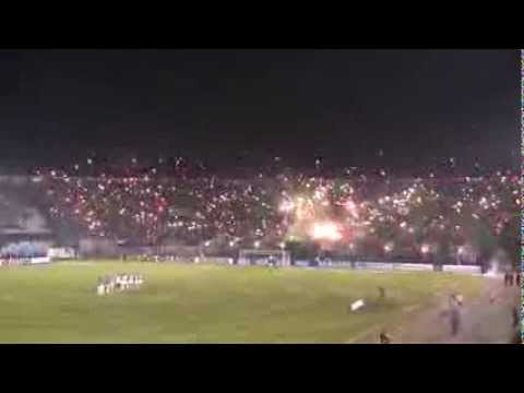 "Sudamericana, Recibimiento a Oriente Petrolero" Barra: Los de Siempre &bull; Club: Oriente Petrolero