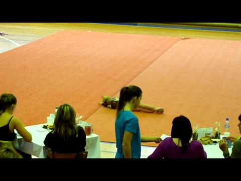 Akrobacie Tina Špatenková 2013- Chrudim