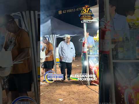 Recepcionando o Dep Alessandro Moreira na Festa de 37 Anos de Santa Fé de Goiás