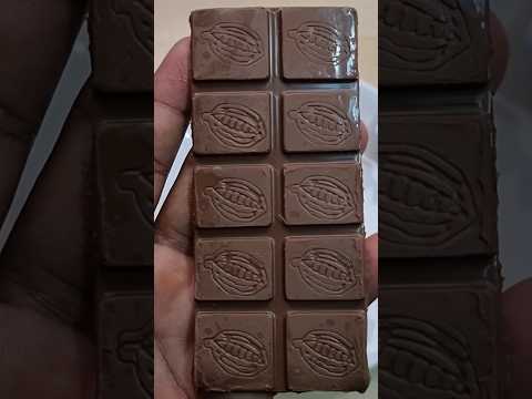 Lil' Goodness Prebiotic Turmeric Milk Chocolate Bar | Happytizers Pvt Ltd. | Buttercup Chocolate Ltd