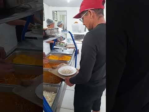 Restaurante popular parnarama-Maranhão a Refeição e  apenas 1 real
