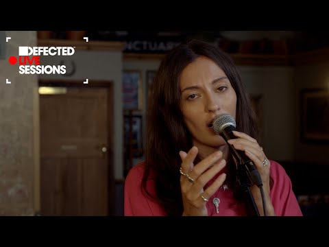 Hannah Boleyn - DNA (Loving You), Hard To Breathe, Show Me | Defected Live Sessions [S1E4]