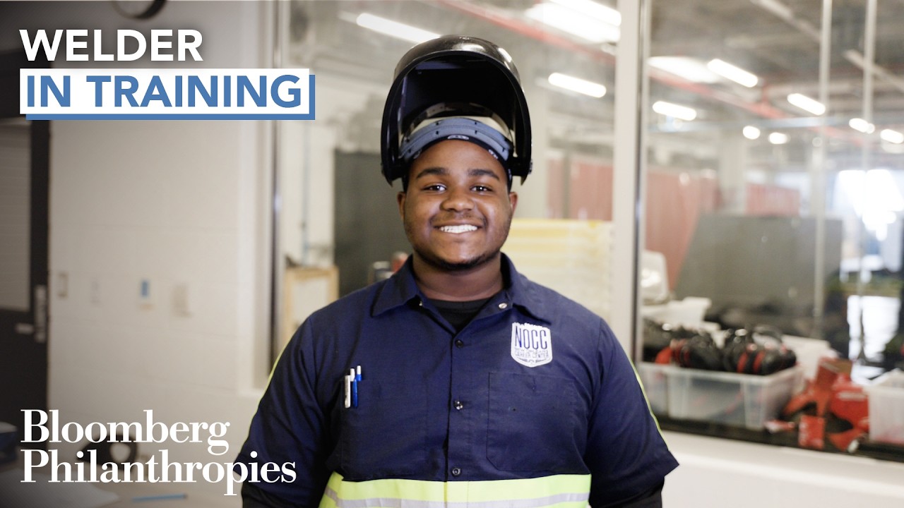 Preparing the Next Generation for Careers in Building Trades | Bloomberg Philanthropies