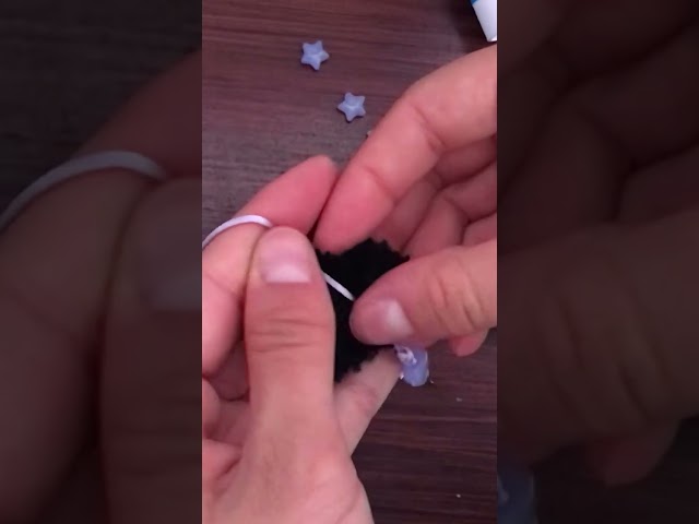 Vídeo relacionado con CoolChange Llavero Susuwatari, duendecillo de peluche
