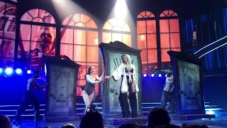 Slumber Party (feat. Tinashe) – Britney Spears – 'Piece of Me' Vegas Jan 2017 (Pit view)