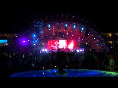 TIESTO & SWEDISH HOUSE MAFIA & PUFF DADDY @ Ushuaia Ibiza 03.08.2011 (20)