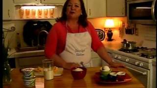 preview picture of video 'Beverly Orck Baked Cheese Grits.mpg'