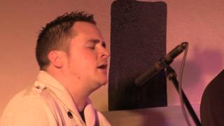 The isle of St. Helena, song / Stuart Carolan, singing in English