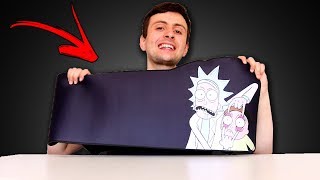 JOGA num MOUSEPAD "GIGANTE"