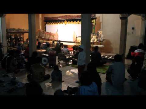 Wayang with Midiyanto and Sari Raras, Java 2012