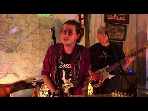 Alex Kilroy with The Dope Pinheads 12/20/18 at the WaR3house 3