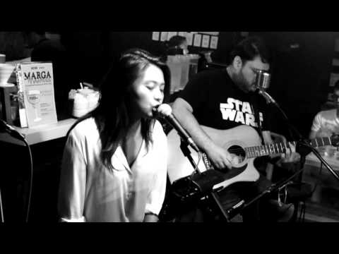 COME TOGETHER- THE BEATLES ( Joyce Pring Skylight cover)