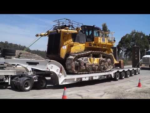 Hogans Heavy Haulage moving Komatsu D475 Dozer