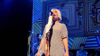 Sia - &quot;Never Gonna Leave Me&quot; (House of Blues San Diego 04/19/10)
