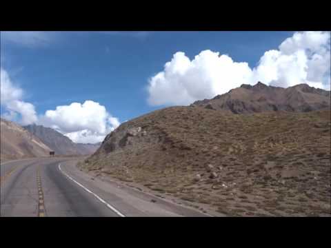 CAMINO A SANTIAGO DE CHILE POR EL TUNEL CRISTO REDENTOR