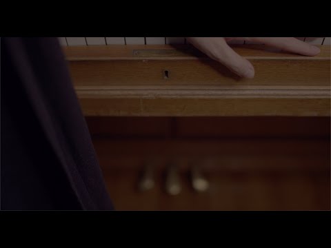 Sunna Fridjons - Inni í skugganum (Official Video)