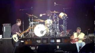 Back In The Dog House - Seasick Steve With Dave Grohl And John Paul Jones