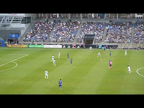Brad Guzan of Atlanta United stops Bryce Duke of CF Montreal (Impact) 7/8/23