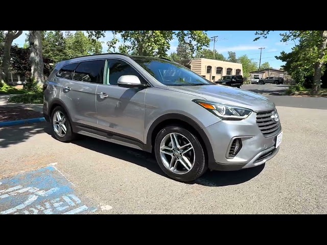 2017 Hyundai Santa Fe - Image 16