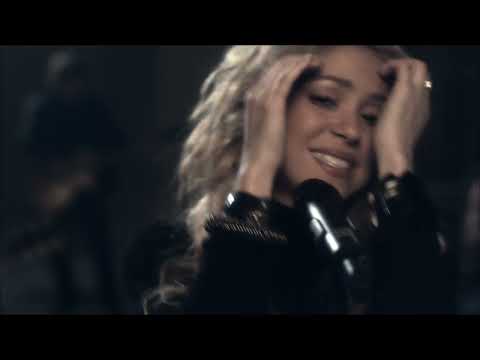Shakira - Sale El Sol Letra y Videos Musicales