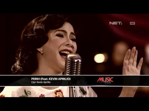 Memes ft Kevin Aprilio - Perih (Live at Music Everywhere) **