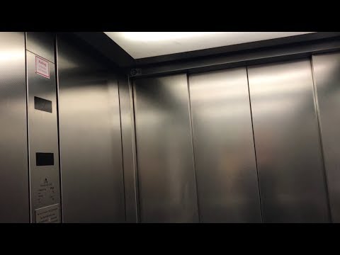 1996 hydraulic Thyssen Lift in Dresden| TechnoLifts