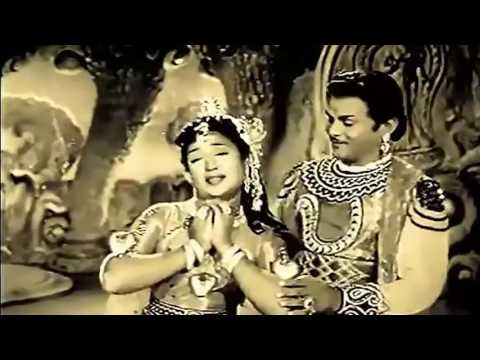 ஆடை கட்டி வந்த நிலவோ | Adai Kaddi Vantha Nilavo | T.R.Mahalingam, Pattukottai Kalyanasundaram