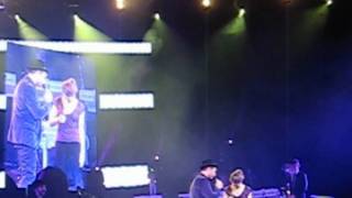 Seine Ruhe - Roger Cicero mit "Star for a day" Gewinnerin Svenja - Köln 16.01.2010