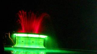 preview picture of video 'Tom Parker Fountain, Napier at night with changing lights'