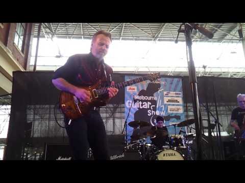 Geoff Achison & Jimmy Hocking Live Melbourne Guitar show