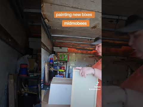 Painting boxes from tractor supply on YouTube, midmobees
