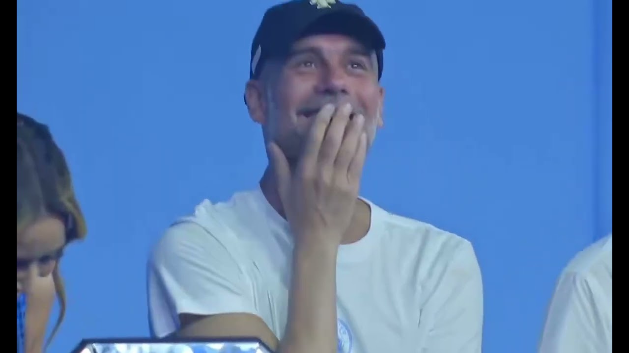 Addio Guardiola al City, Bernardo Silva svela l’enigma del famoso meme: "Con chi parlavi?"