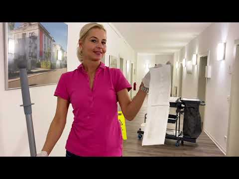 Einfache Bodenreinigung mit CleaningBox Allzweckmopps und Teleskop-Moppstiel