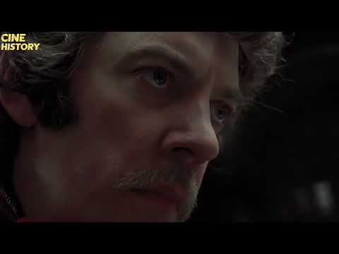 Don’t Look Now (1973) The final chase through the dark.