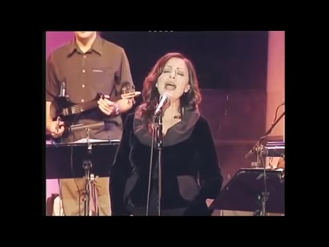 Χάρις Αλεξίου & Αλκίνοος Ιωαννίδης - Όσα η αγάπη ονειρεύεται (Αλεξίου - Μάλαμας - Ιωαννίδης Live)