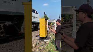 Download lagu Long Toy Railroad Crossing Gate Dispatches Real Train #railroadcrossing mp3