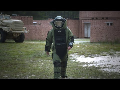 U.S. Air Force: Explosive Ordnance Disposal