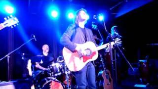 Tom McRae - End of the World News (dose me up) - Live.mp4